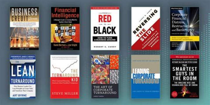 
Netizens React As BBN’s Chomzy Storms Out In A Large Convoy And In The Company Of Bouncers 