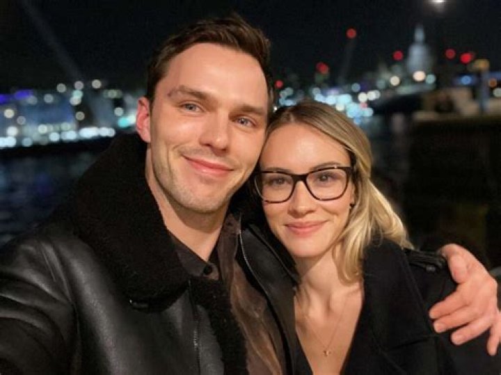 Nicholas Hoult Height, Age, Wife, Biography, Wiki, Net Worth