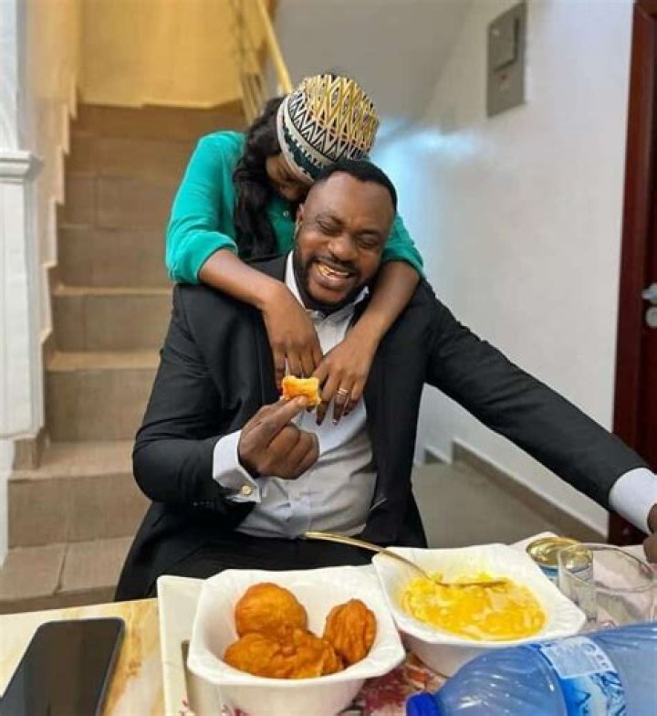 
“Perfect Match” Afeez Owo, Debbie Shokoya React As Biola Bayo Shares Loved Up Photos With Odunlade Adekola 
