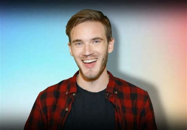 PewDiePie Height, Weight, Net Worth, Age, Birthday, Wikipedia, Who, Nationality, Biography