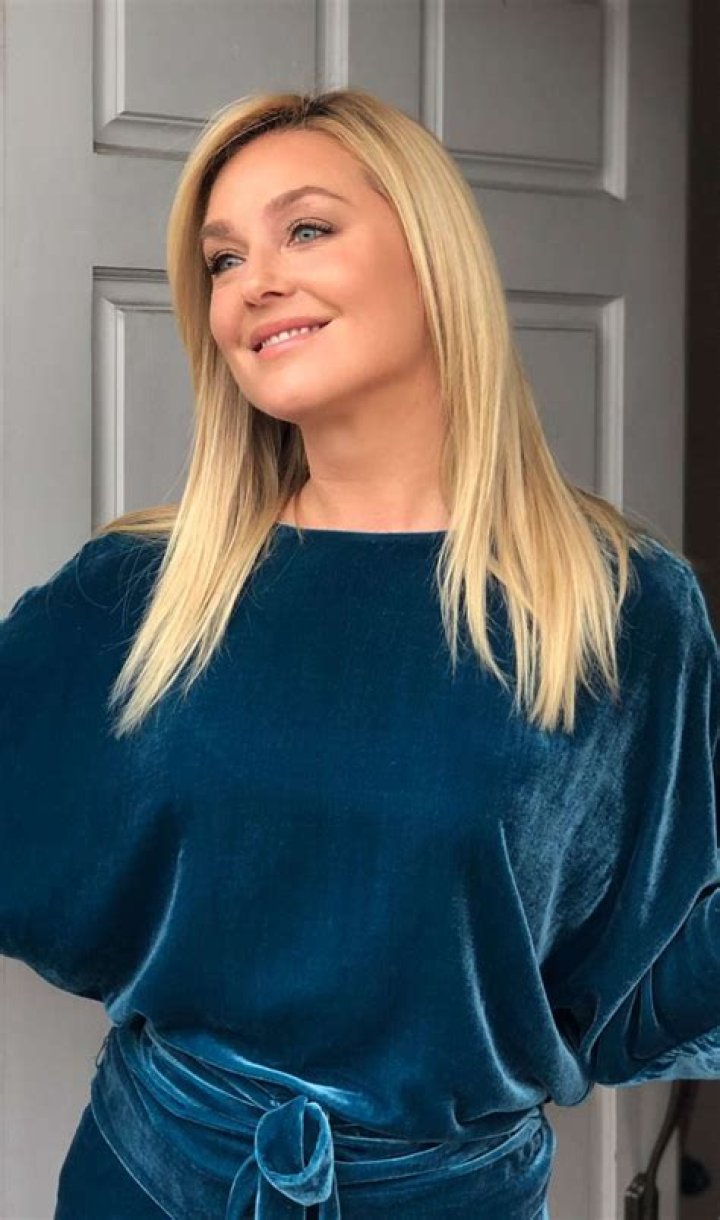 
Podcast Goes Inside Sarah Lawrence Sex Cult Case, When Student’s Father Moved into Her Dorm 