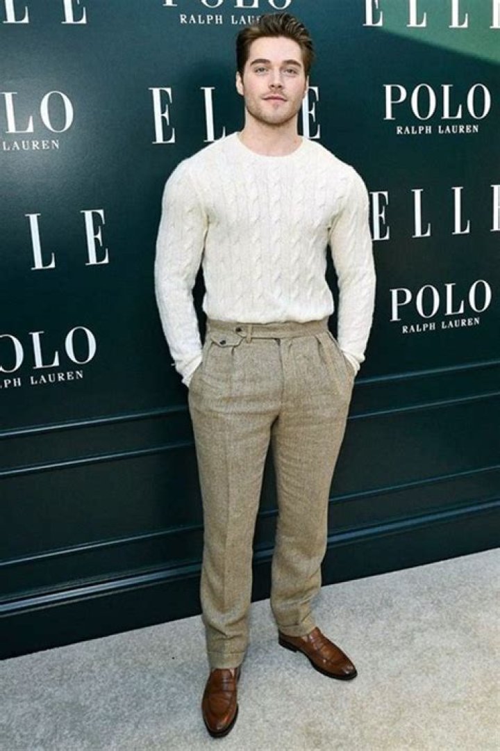 Raymond Gutierrez Height, Weight, Net Worth, Age, Birthday, Wikipedia, Who, Nationality, Biography