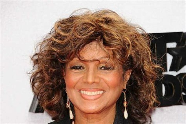 Rebbie Jackson Height, Weight, Net Worth, Age, Birthday, Wikipedia, Who, Nationality, Biography