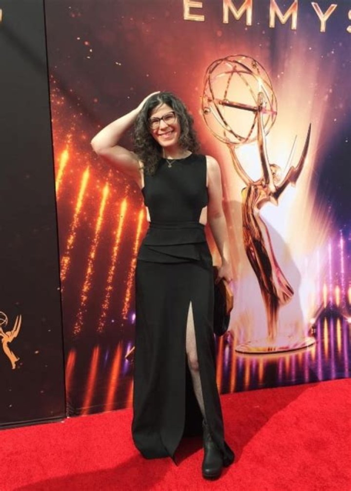 
Rebecca Sugar Height, Weight, Net Worth, Age, Birthday, Wikipedia, Who, Nationality, Biography 