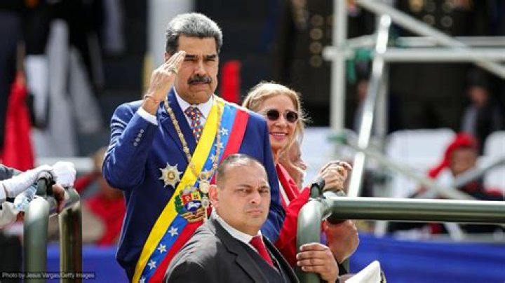 
Rex Chapman Mugshot From Apple Store – Why Was He Arrested? 