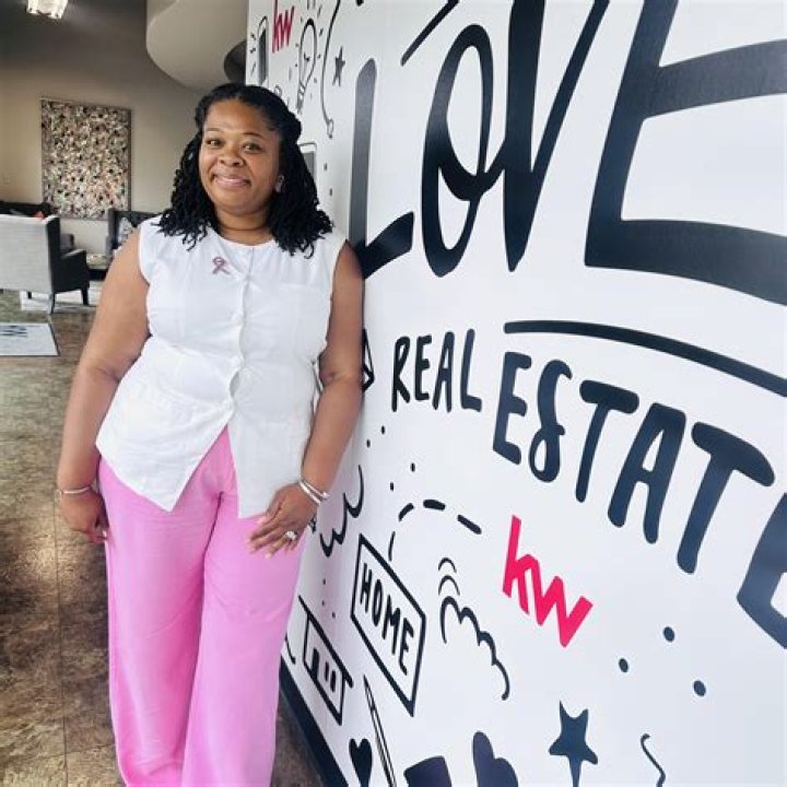 
Robin Perkins Age, Birthday, Wikipedia, Who, Nationality, Biography 