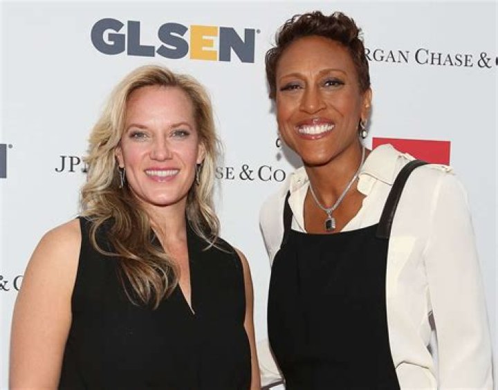 
Robin Roberts Says She Plans on Getting Married to Longtime Partner Amber Laign in 2023 