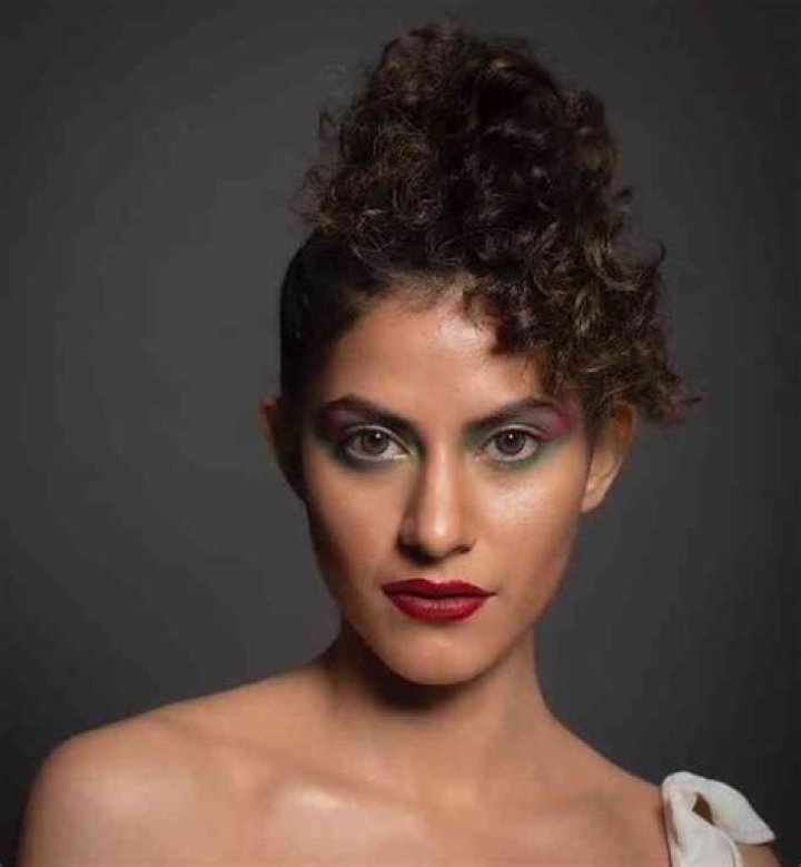 
Sakshi Shivdasani Height, Weight, Net Worth, Age, Birthday, Wikipedia, Who, Nationality, Biography 