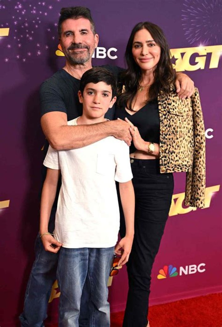 
Sarah Silverman Siblings Include Three Sisters And A Brother 