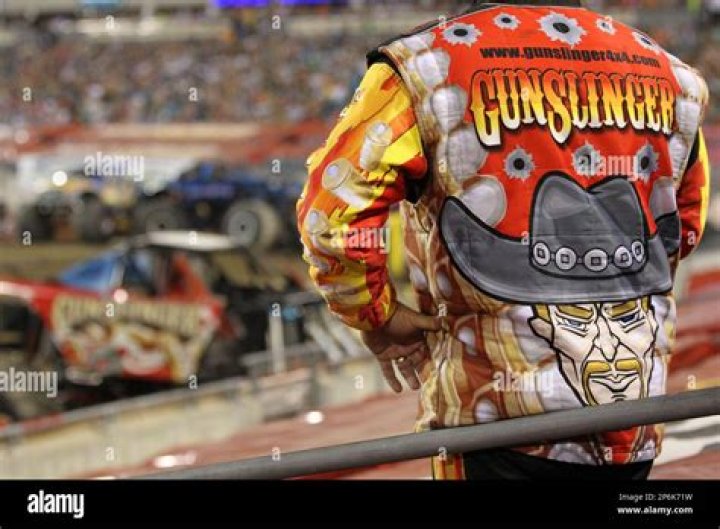 Scott Hartsock Age, Birthday, Wikipedia, Who, Nationality, Biography