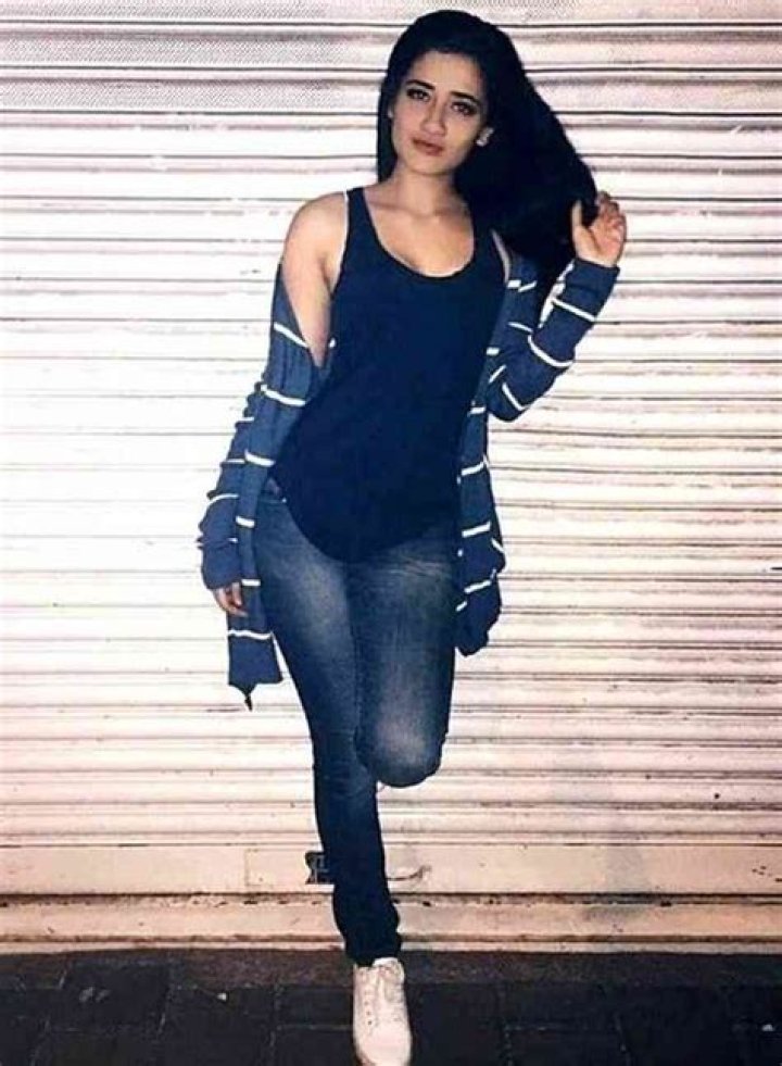 Siddhi Dalvi Height, Weight, Net Worth, Age, Birthday, Wikipedia, Who, Instagram, Biography