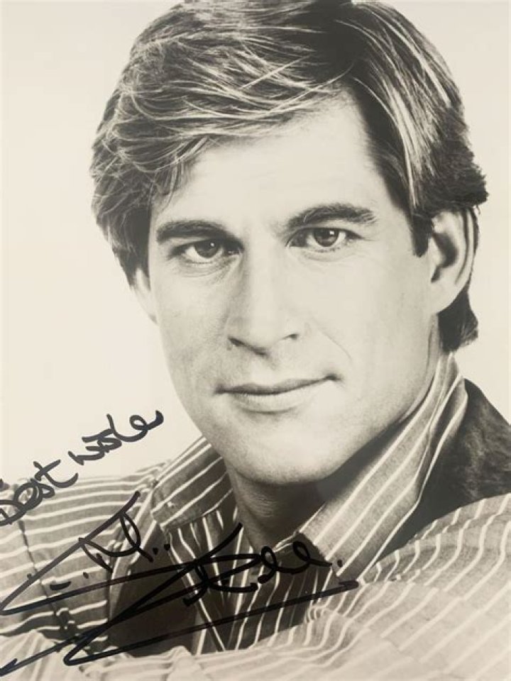 Simon Maccorkindale Height, Weight, Net Worth, Age, Birthday, Wikipedia, Who, Nationality, Biography