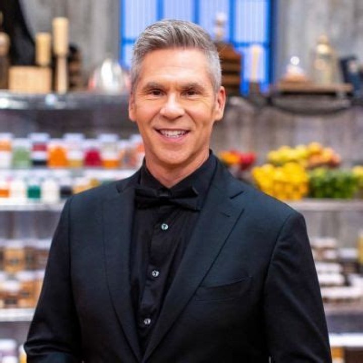 
“Stab That Cake” Season 1 Is Set To Be Released On Cooking Channel 