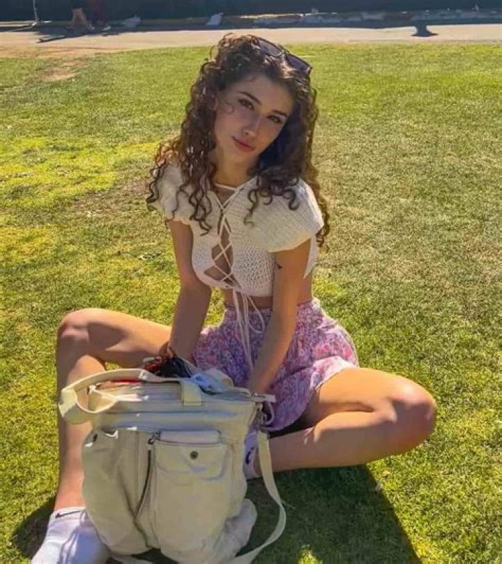 Sydney May – Sydneyvmay Height, Weight, Net Worth, Age, Wiki, Who, Instagram, Biography