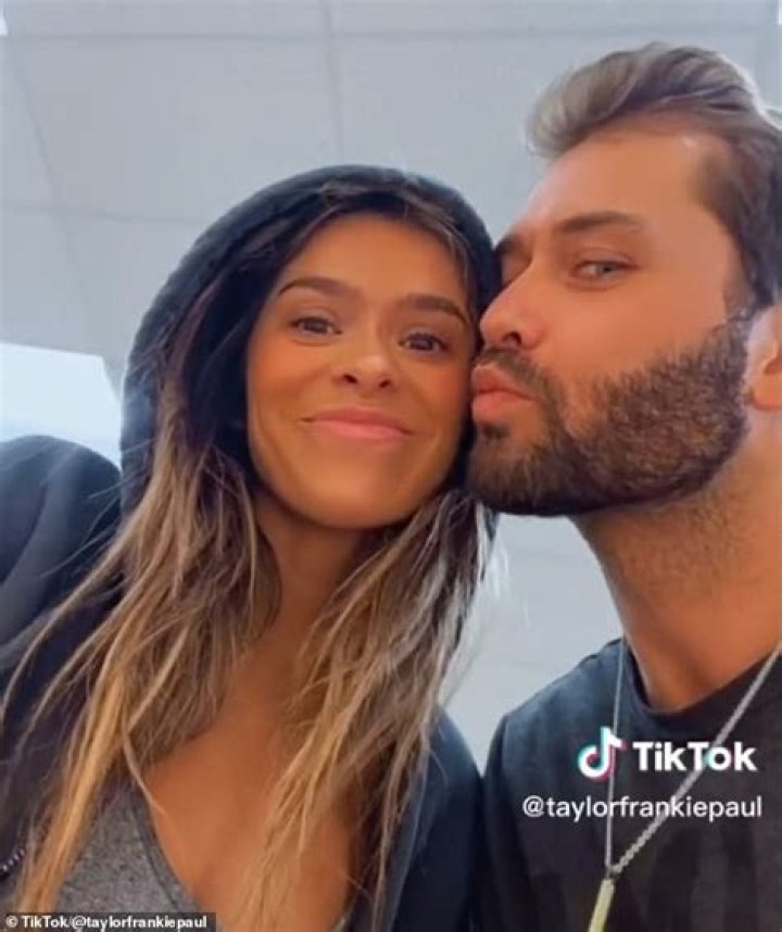 Taylor Frankie Paul Viral Video & Photos on Twitter & Reddit