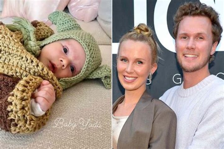 
Tessa Hilton Shares Sweet Photo of Baby Son Caspian Dressed as Baby Yoda on First Halloween 