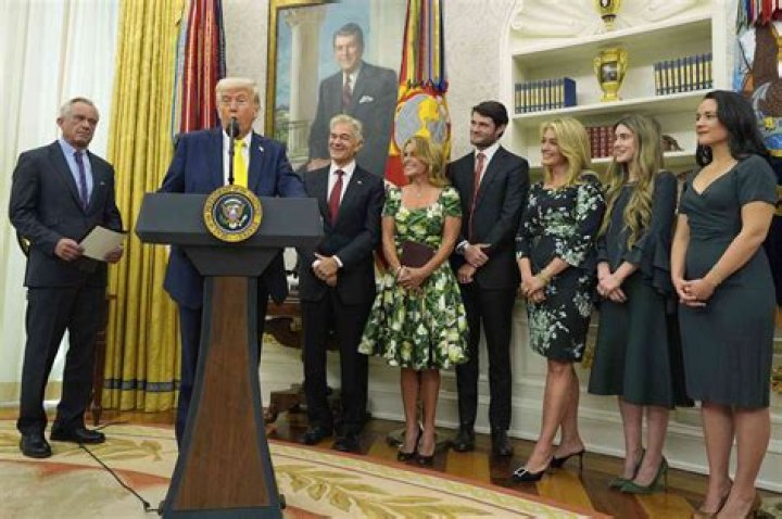 
The Rise and Fall of Dr. Oz 