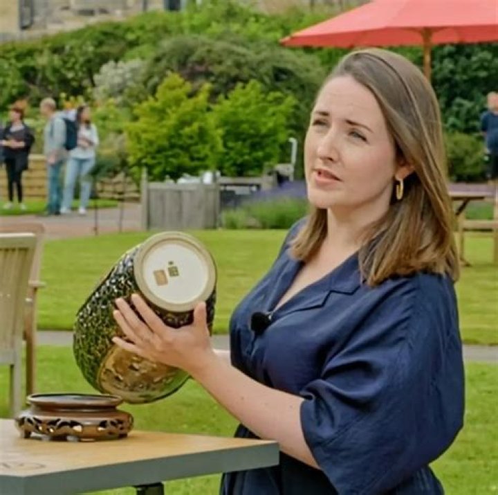 
Theo Burrell Height, Weight, Net Worth, Age, Birthday, Wikipedia, Who, Nationality, Biography 