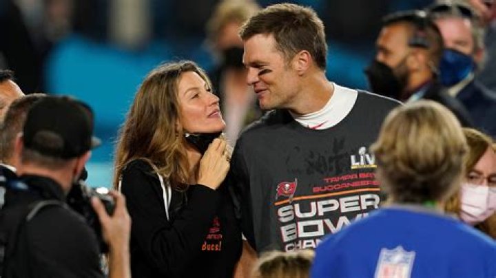 
Tom Brady and Gisele Bündchen’s Kids Will Have ‘Full Access’ to Both Parents After Divorce: Source 