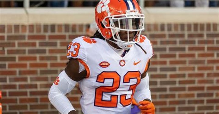 
Toriano Pride Height, Weight, Net Worth, Age, Birthday, Wikipedia, Who, Nationality, Biography 