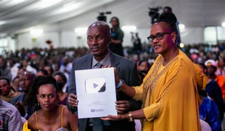 
Well-Known Rwanda Musician, Yvan Buravan, dies at 27 