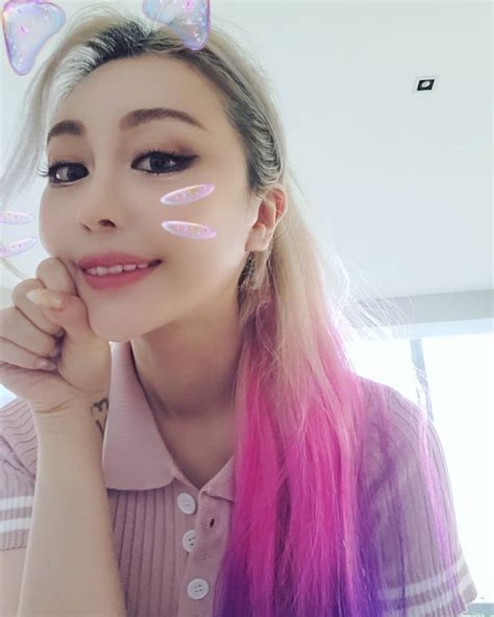 
Wendy Jie Huang Height, Weight, Net Worth, Age, Birthday, Wikipedia, Who, Instagram, Biography 