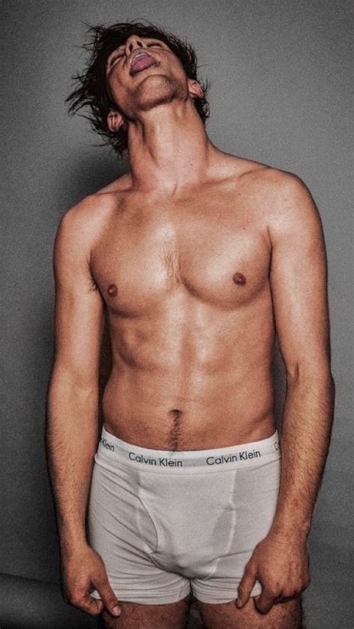 What happened Cameron Dallas? | TG Time