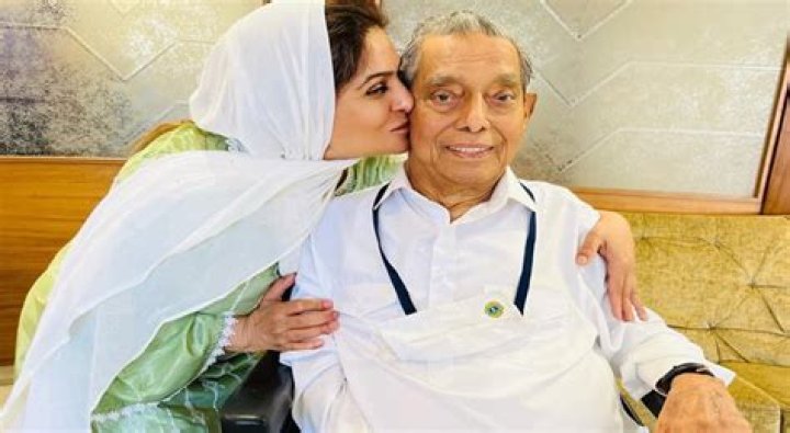 
What Happened To Abdul Gaffar Nadiadwala? How Did Abdul Gaffar Nadiadwala Die? Wiki, Bio, Age, Wife 