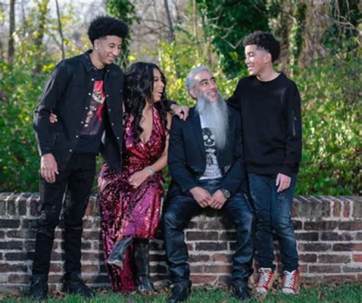 What Happened To Kyle and Charlie Savage? Twitter Leads Tribute In Parents Passing In A Car Accident