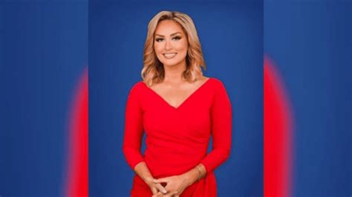 What Happened To Liz Dueweke? Q13 FOX News Anchor Fired News Facts, Where Is She Going?