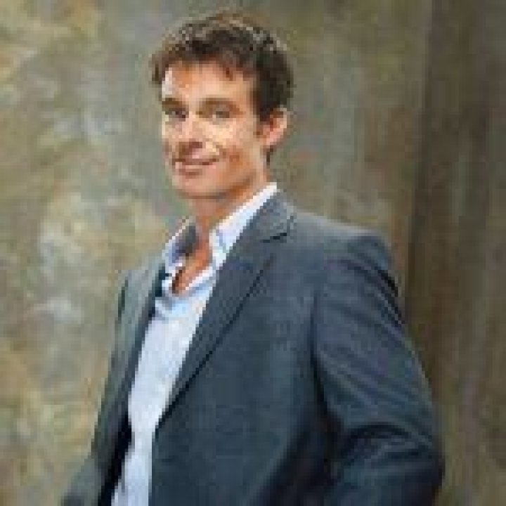 Where is Patrick Muldoon now? Wiki Bio, dating Juliette Binoche, wife, gay