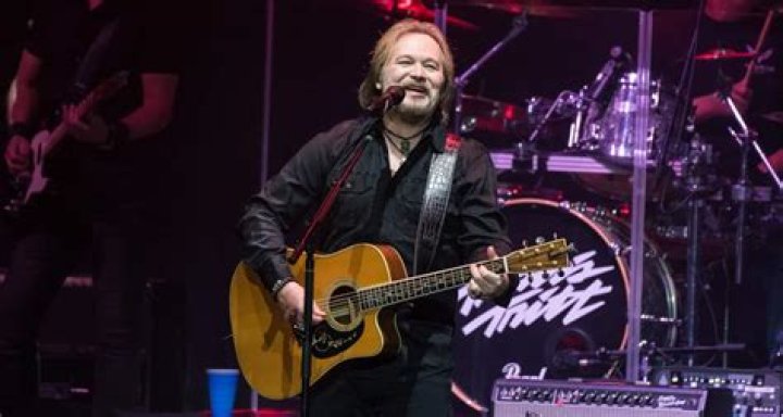 Where Is Travis Tritt Now? Illness And Health Update – Is He Still Alive Or Dead?