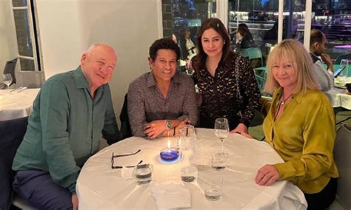 
Who Are Mark Knopfler And Kitty Aldridge? Here Is The Facts To Know About Signora Volpe Cast Issy Knopfler Parents 