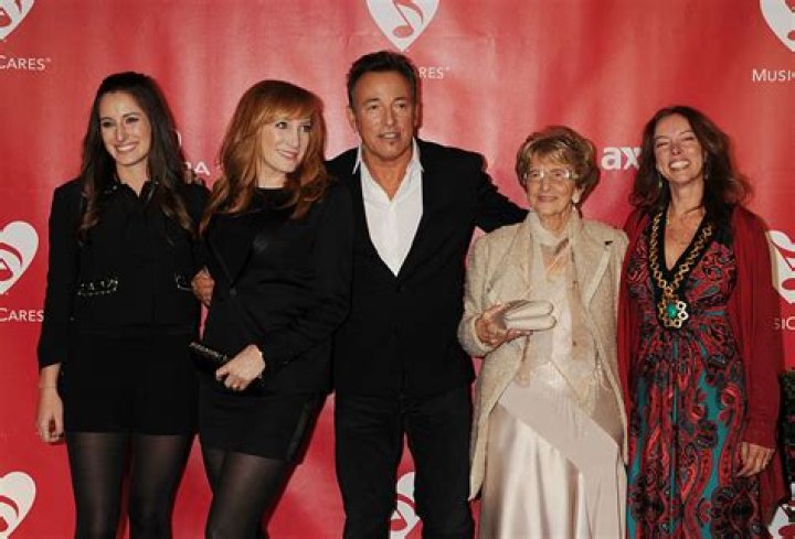 Who Are Pamela Springsteen and Virginia Springsteen Shave? Meet Bruce Springsteen Sisters, Parents And Net Worth