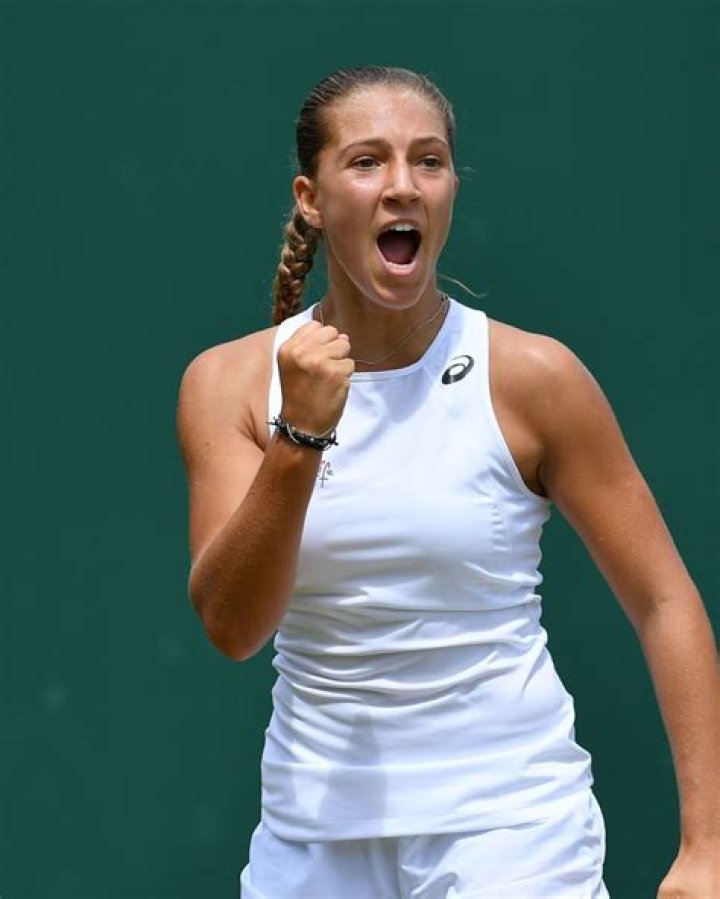 
Who Are Wimbledon 2022 Diane Parry ‘s Parents? Meet Her Family 