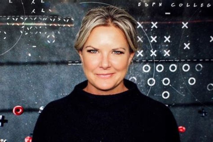 
Who Exactly Is Wendi Nix and What Is She Known For? Meet Her Husband 