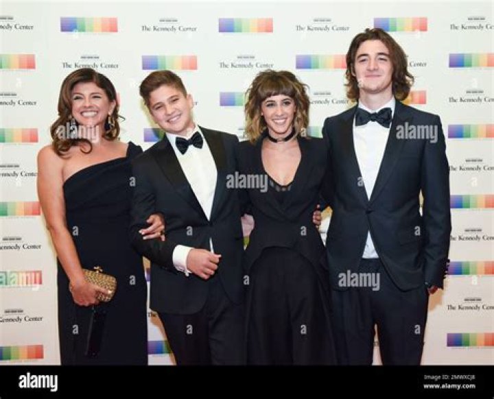 
Who Is Andrew Liner From Grown-ish? Age Girlfriend And Net Worth 