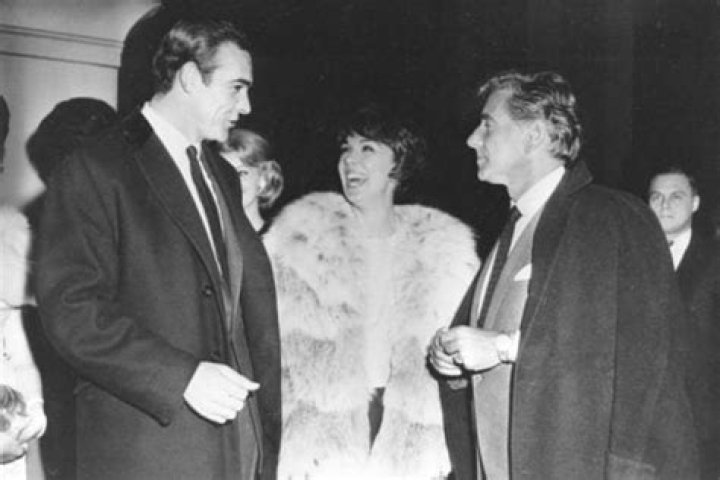 
Who is Bernard Kalb Wife? Everything on Phyllis Bernstein 