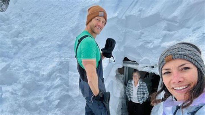 Who Is Bryce Durfee Wife Amber Rood Durfee? Family Status And Children Details