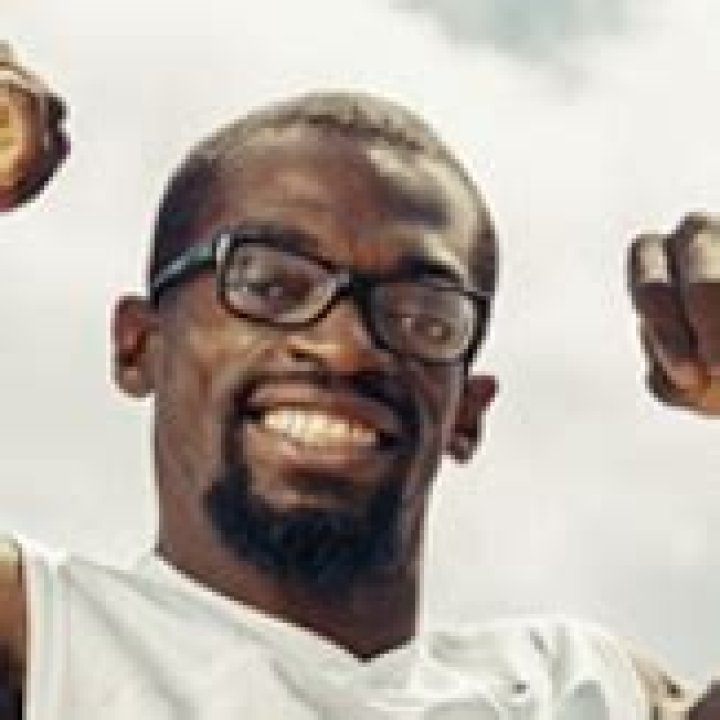 
Who Is Canadian Motivational Speaker Woody Belfort And Why Is He In A Wheelchair? 