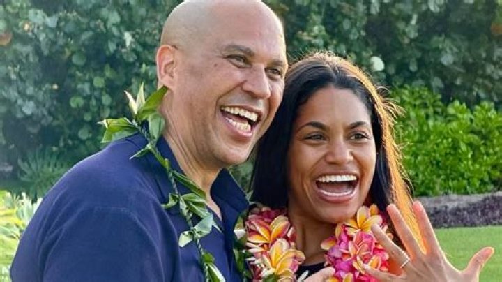 
Who Is Cory Booker Dating 2022? Did Cory Booker And Rosario Dawson Break Up? 
