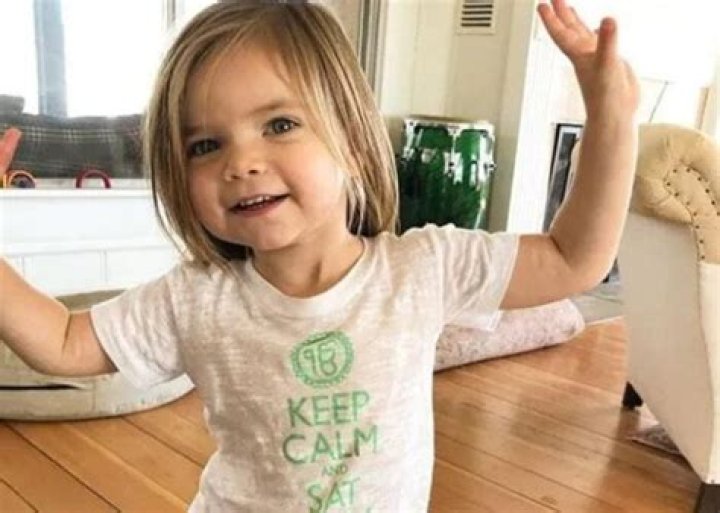 Who Is Flora Oosterhouse, Amy Smart’s Daughter With Carter Oosterhouse