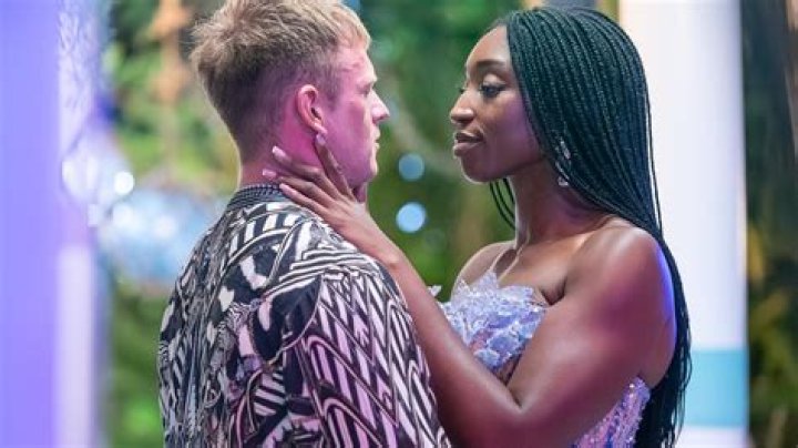 Who Is Krystal Smith AKA KrissyChula? Wiki, Age, Boyfriend And Instagram