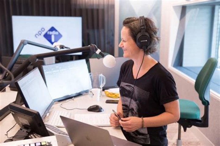 
Who Is Lara Billie Rense’s Partner Marieke Visser? Touching Live Proposal by Presenter on Radio 