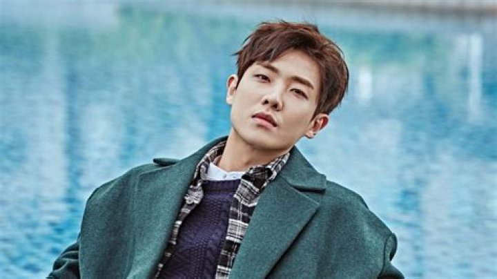 
Who is Lee Joon (MBLAQ)? Girlfriend, Net Worth, Family – Wiki 