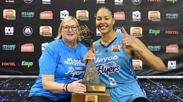 Who Is Liz Cambage Mother Julia Cambage? Is She Indigenous?