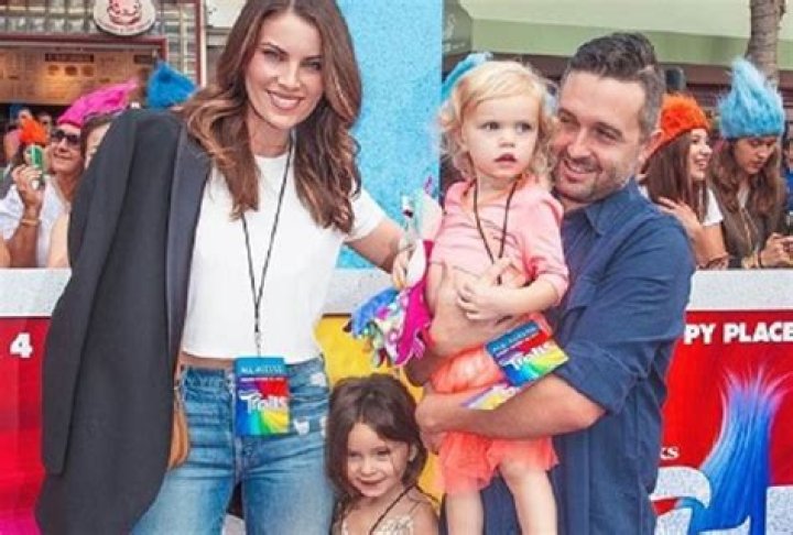 Who Is Trace Ayala and Is Samantha Robertson His Wife?