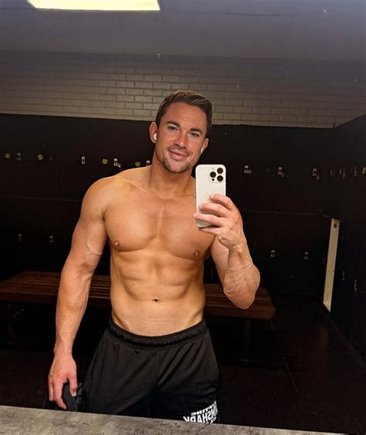 Will Parfitt Height, Weight, Net Worth, Age, Birthday, Wikipedia, Who, Nationality, Biography