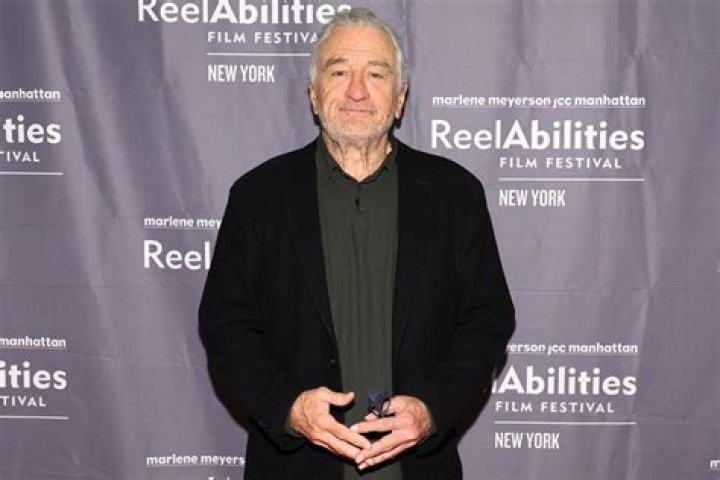 
Woman Allegedly Breaks Into Robert DeNiro’s NYC Home, Tries to Steal Christmas Gifts from Under His Tree 