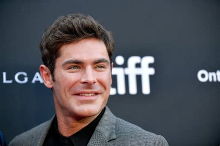 
Zac Efron Opens Up About Agoraphobia: ‘I Just Don’t Go Out’ 